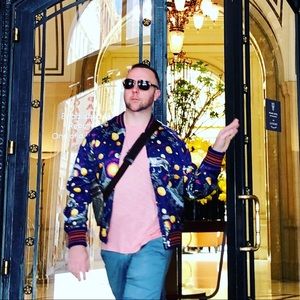 Meet your Posher, Jason